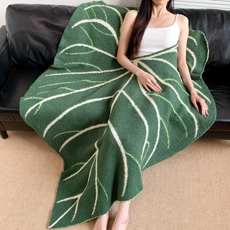 Knitted office nap sofa cover blanket, half flannel leaf shaped blanket, home decoration blanket
