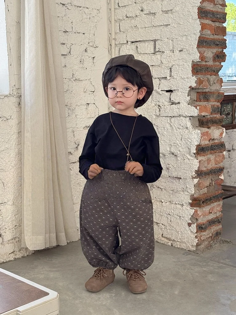 2-7Y بنين بنات القطن فضفاض الأساسية المحملة 2025 ملابس الاطفال بلون عادية كم طويل تي شيرت الأطفال لينة قميص علوي