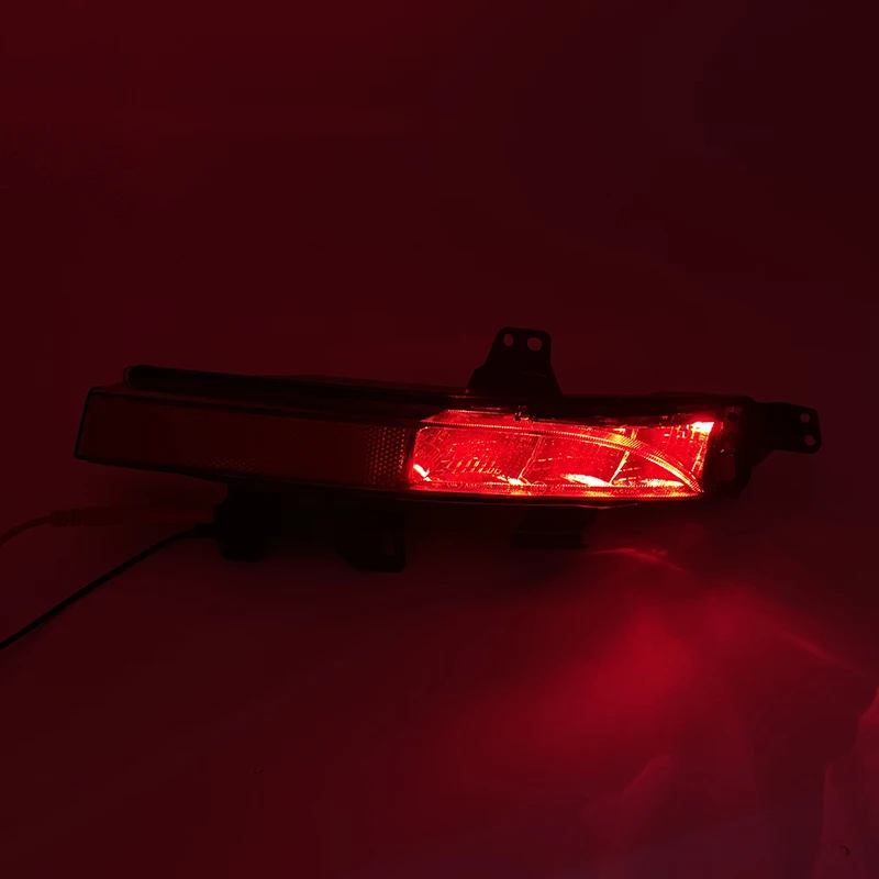 Rear Brake Light Rear Bumper Reflector Light For Land Rover Discovery Sport 2015-2020 LR060911 LR060910