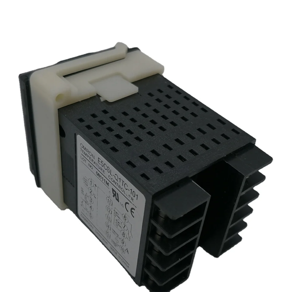 

E5CSL-Q1TC-101 Temperature Controller 100 to 240 VAC