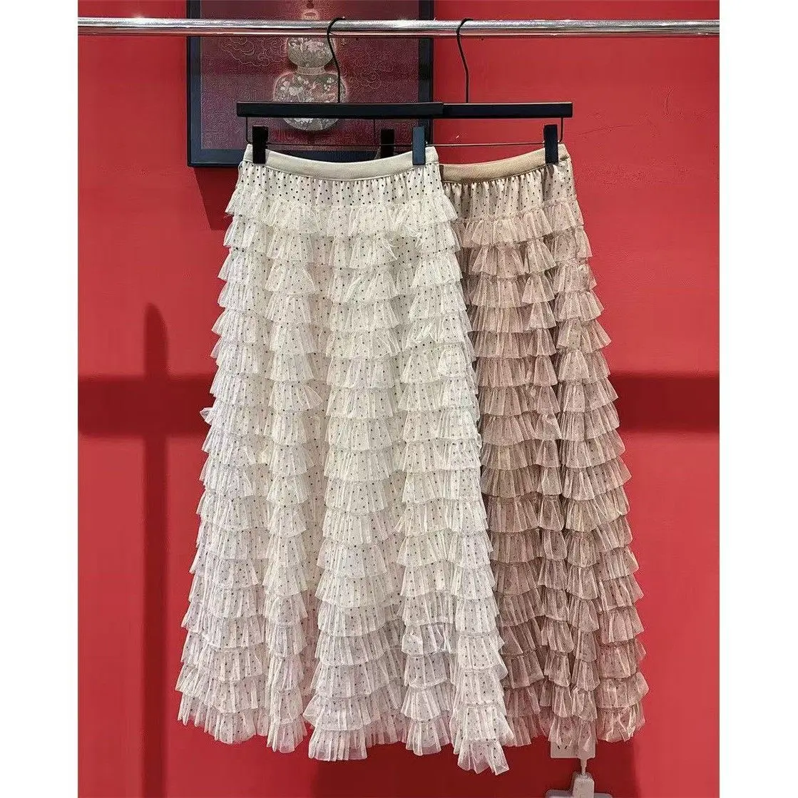 Spring 2026 Polka Dot Midi Skirt High Waist Elastic Waist Meat Concealing Half-length Skirt Loose Texture Cake Skirt Casual S...