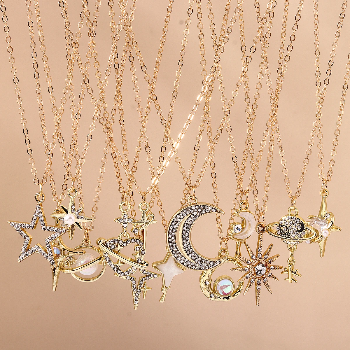 Aihua Exquisite Y2K Gold Color Crystal Sun Moon Star Necklaces for Women Korean Temperament Clavicle Chain Birthday Jewelry Gift