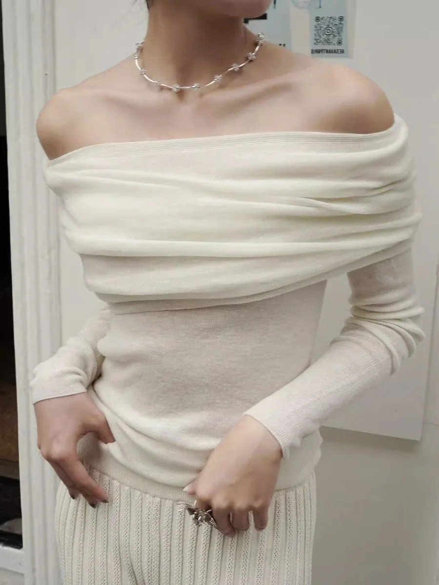 White Knitted Shoulder Bared Top Women's Slim Fit Long Sleeve One Shoulder Design Fashionable Commute Style Korean Version Sw...
