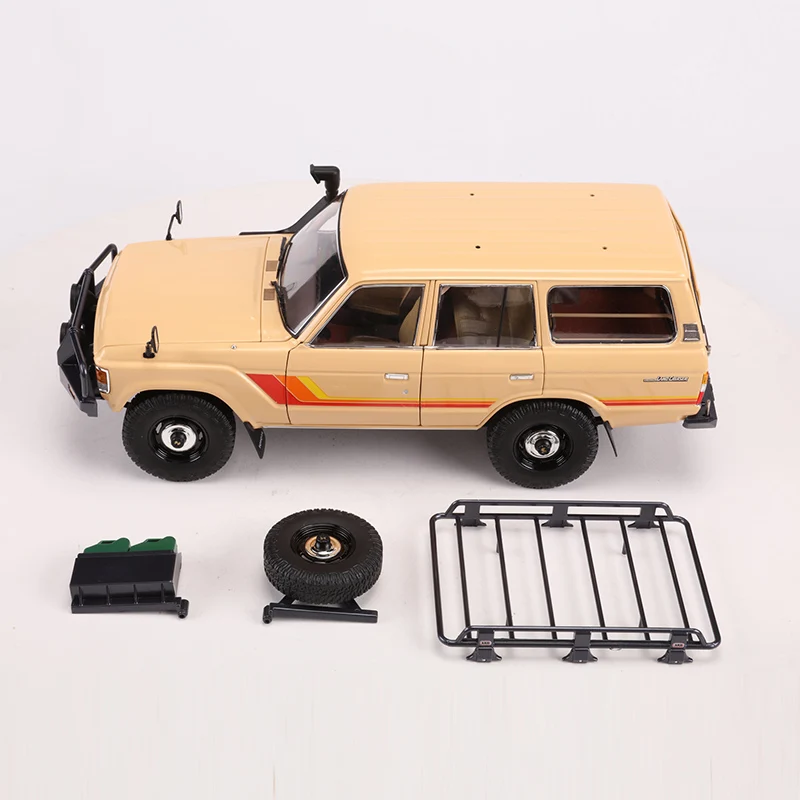 KYOSHO 1:18  Land Cruiser  LC60 Simulated Alloy Car Model For Collect