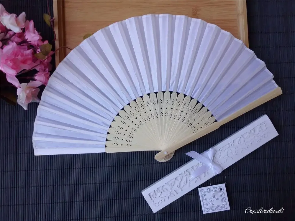 50pcs/lot Personalized Luxurious Silk Fold Hand Fan in Elegant Laser-Cut Gift Box Wedding Party Favors Gifts 10 Color