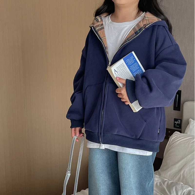 

Girls' Casual Plush Jeans 2023 Winter New Children's Versatile Straight Leg Pants Loose Wide Leg Pants Sweatpants