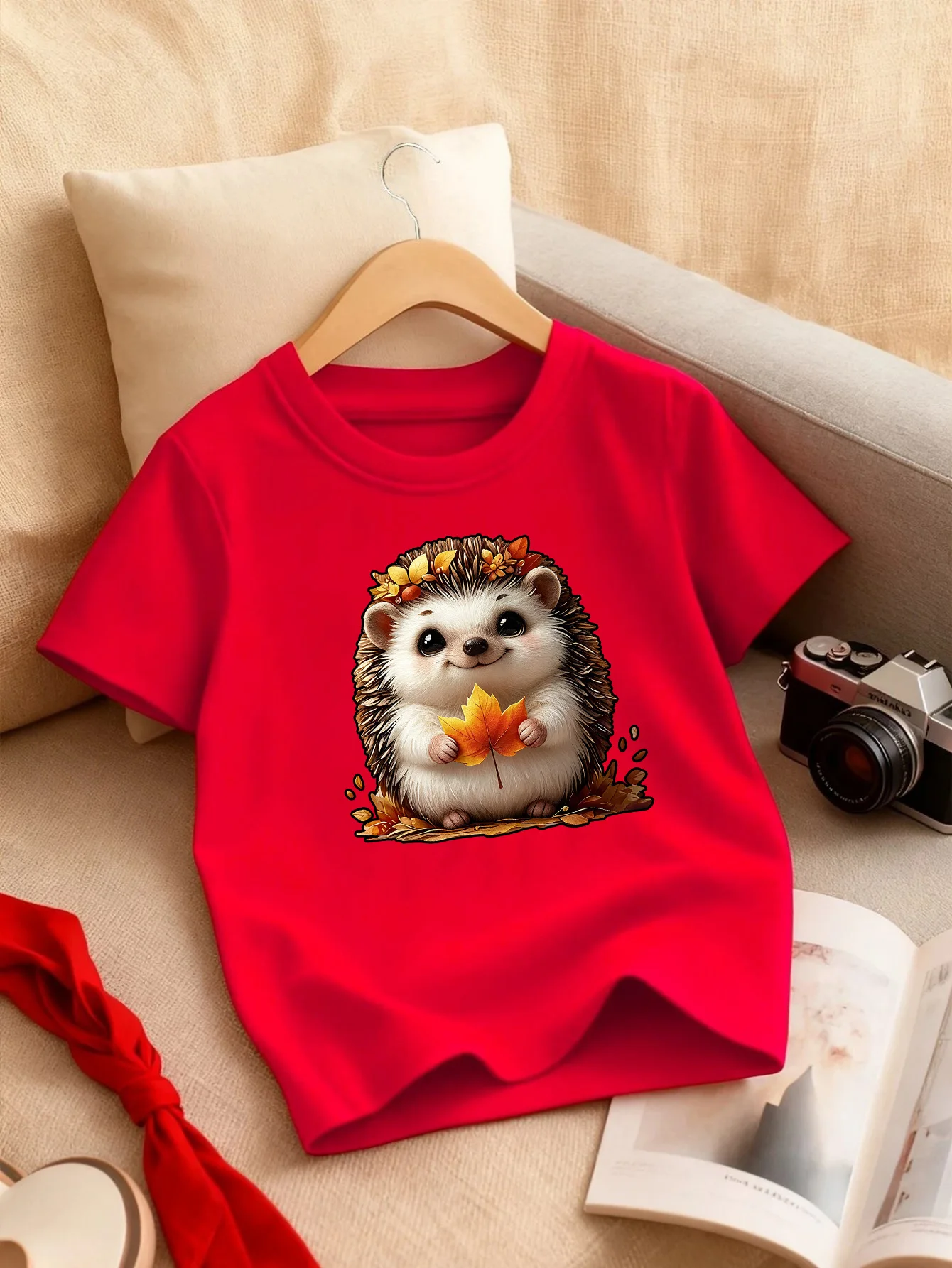 Autumn Hedgehog Maple Leaf Cartoon Print Kids T Shirt Boys Girls Cotton Short Sleeve Parent Child Fall Style Casual Basic Tee