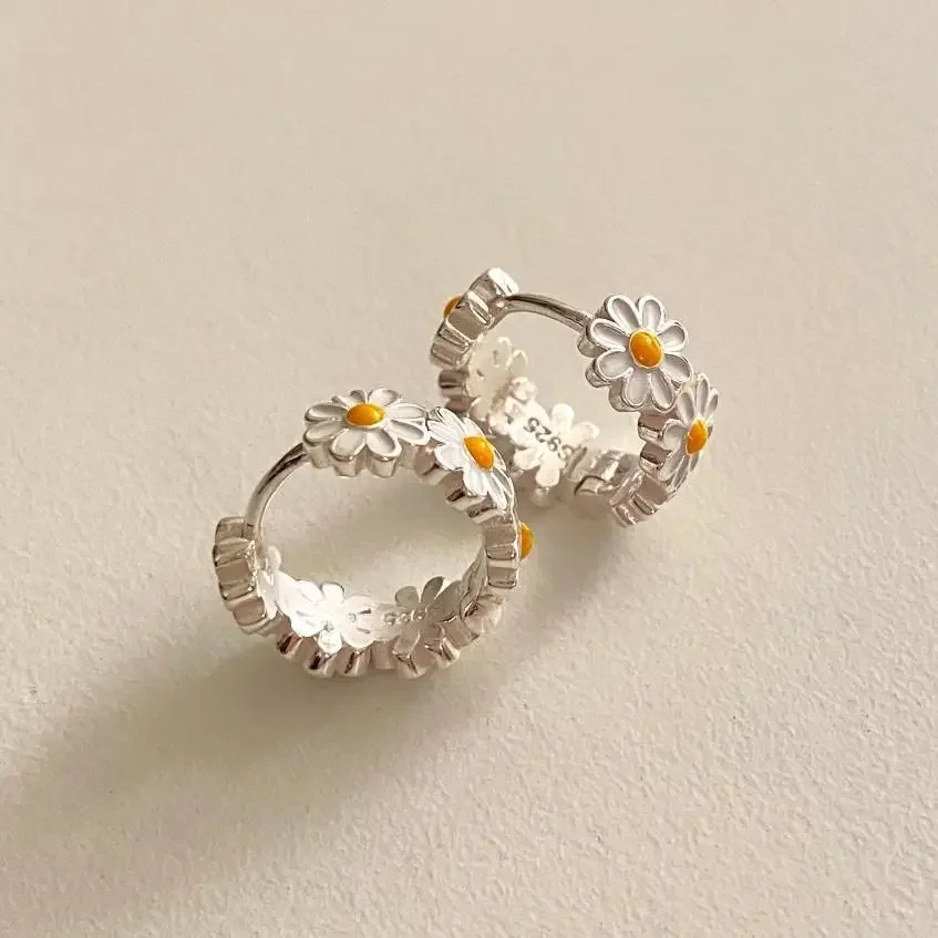 Nuevo en pendientes de aro con anillo de Margarita de Plata de Ley 925 para mujer, joyería elegante de lujo, artículos más vendidos