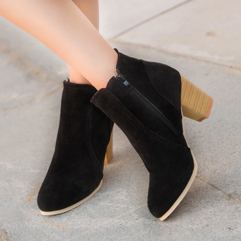 Spring-loaded High-heel Ankle Boots Women's Round-toed Lightweight Square-heeled Boots Zippered Slip-on Booties