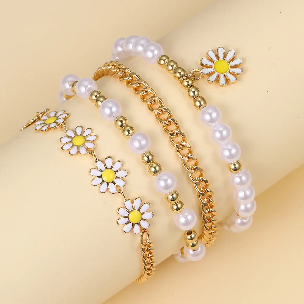 4pcs Vintage Small Daisy Flower Pendant Faux Pearl Bracelet Set for Women Bohemian Beaded Enamel  Hand String Jewelry Gifts