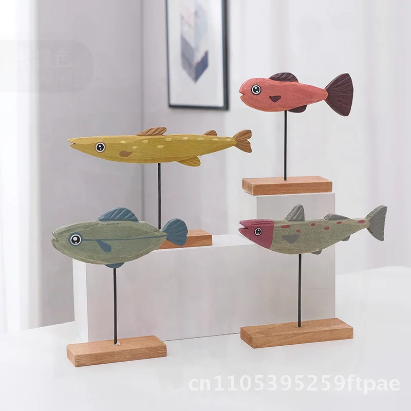 Retro American Wooden Fish Decoration Hand-Painted Solid Wood Desktop Counter Decor for Home Bedroom