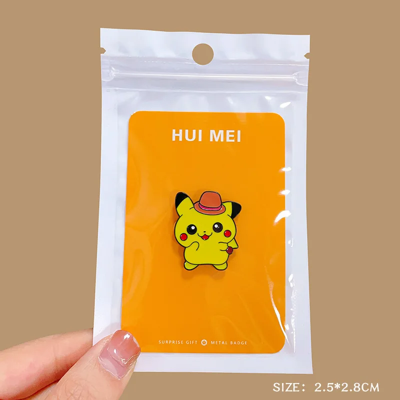 2024 New Disney Pok é mon Pikachu Cartoon Anime Bracelet Cute Japanese Book Bag Pok é mon Emblem Accessories