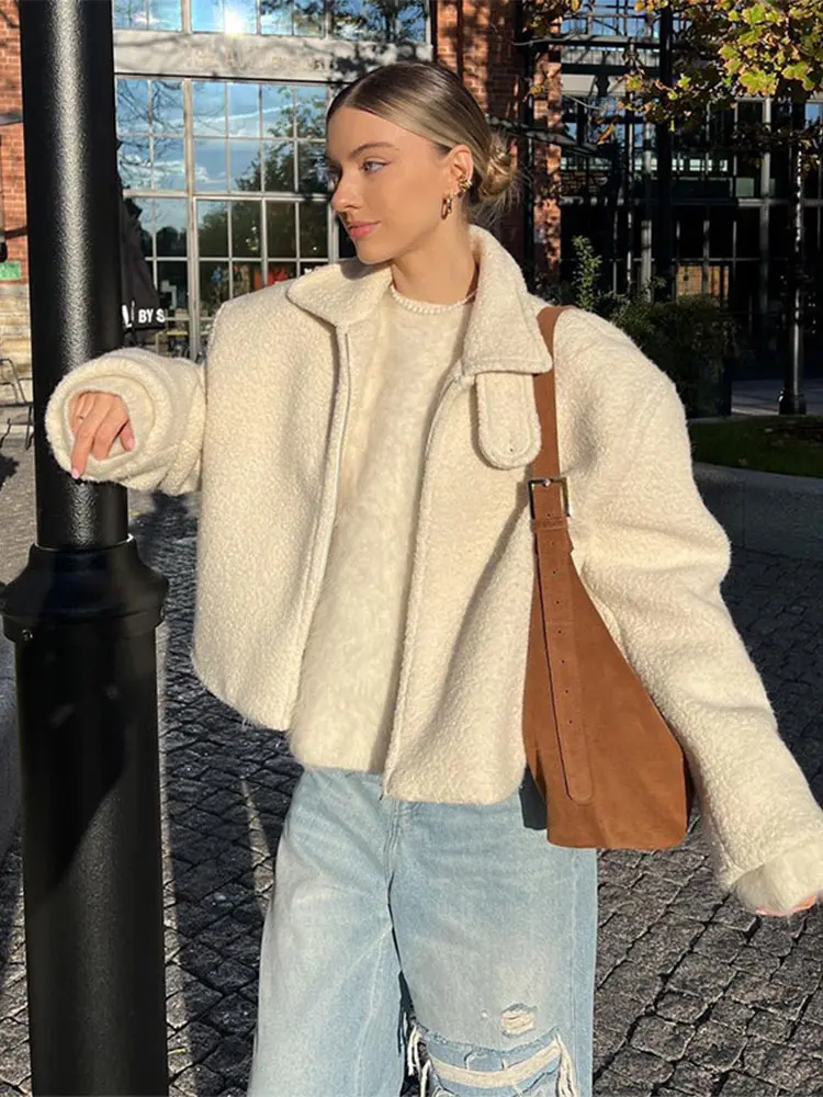 2024 New White Chic Women's Lamb Wool Cropped Coat Fashion Loose Zipper Lapel Full Sleeved Jackets Female Warm Casual Streetwear