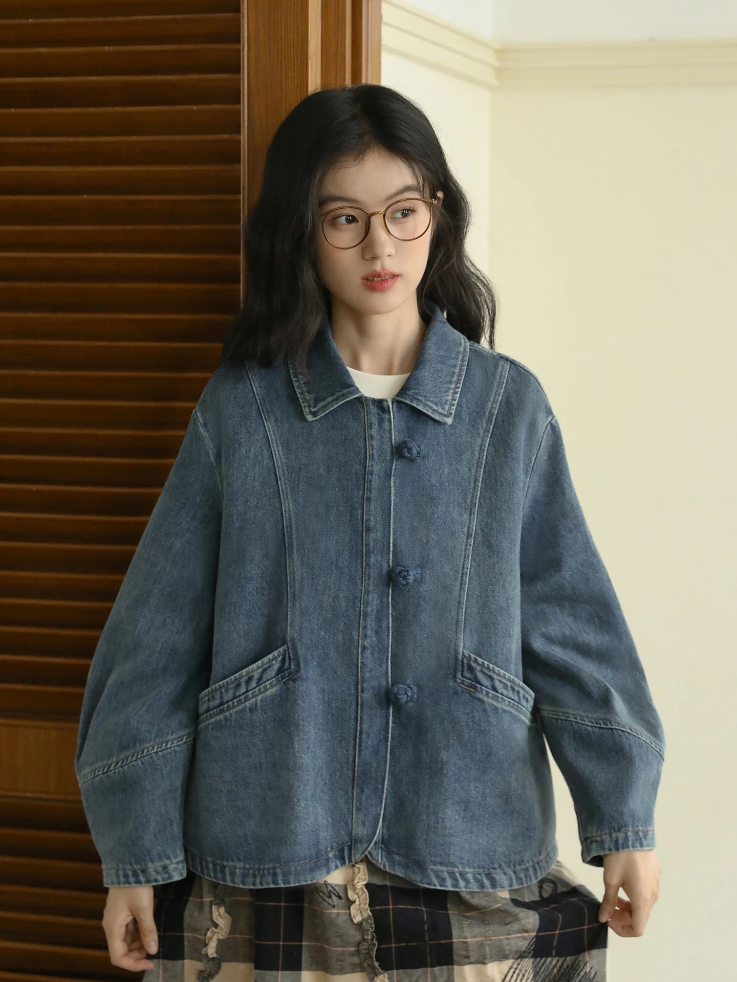 

Nesoulum Women's Loose Fit Denim Jaet Blue Waed Silk Sve Design Casual Sle Spring Artistic Vintage Top