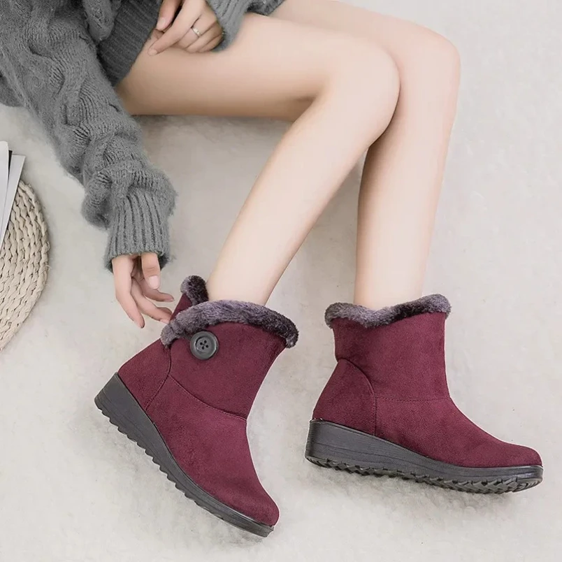

2025 Women's winter boots; warm short plush winter ankle boots with fur; women's suede shoes on a platform made of cotton