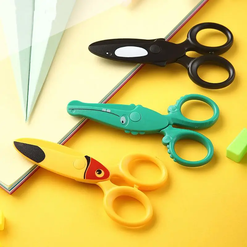*3Pcs Kids Plastic Scissors Cute Cartoon Parrot Dolphin Shape DIY Craft Scissors Art Craft Scissors Preschool Training Scissors