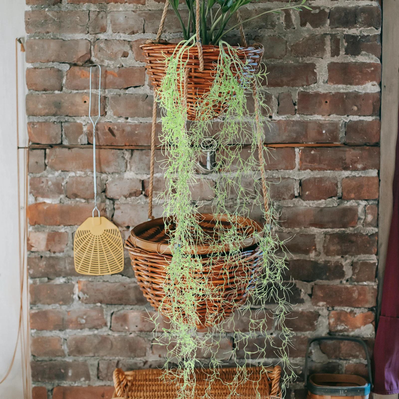 

4pcs Artificial Vines Decoration Lifelike Faux Spanish Wall Hanging Craft Supplies Plants Artificial Moss Rocks for Planters