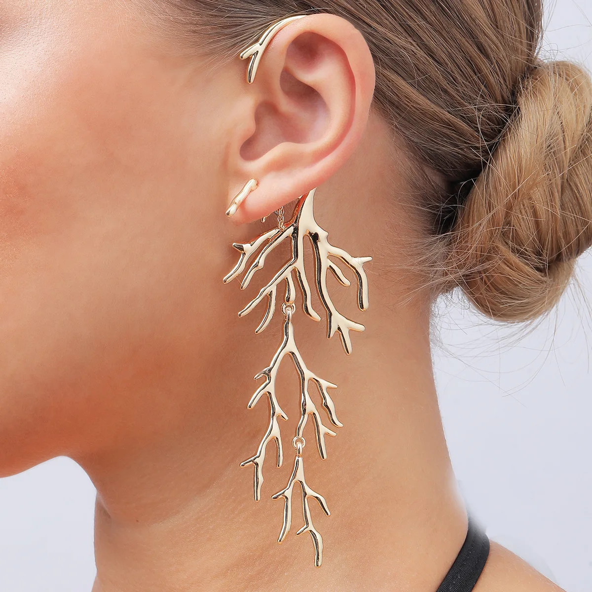 Coral Ear Hook Metal Personality Coral Left Right Asymmetric Chain Set Earrings for Women Fashion Jewelry Aretes De Mujer 2023