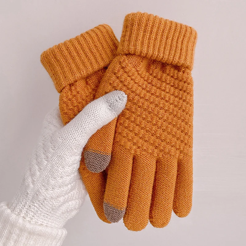 

Knitted Woolen Five Finger Gloves Autumn Winter Plush Pineapple Patterned Cold-proof Slide The Screen Riding Warm Wool Mittens