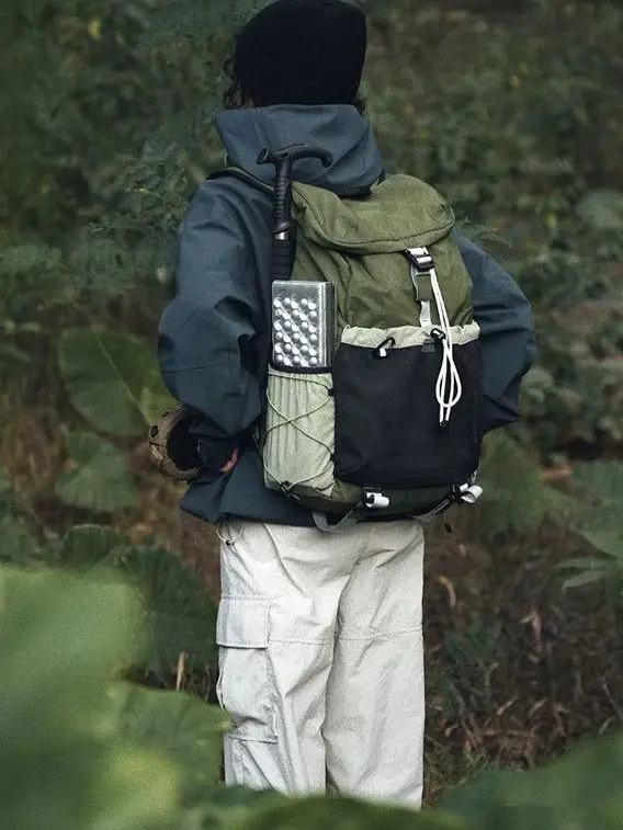 Randonnée en plein air sac à dos sport voyage collège étudiant ordinateur sac d'école anti-éclaboussures lumière escalade voyage