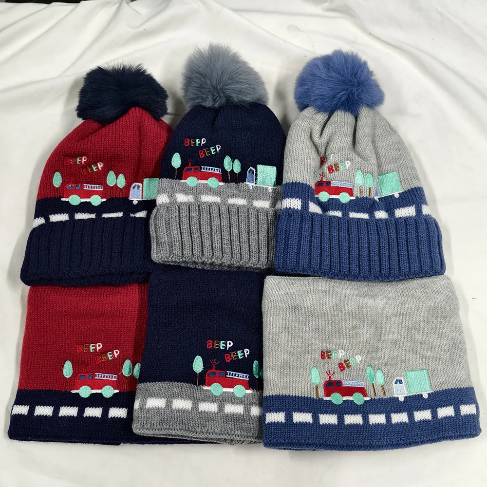 الأطفال قبعة صغيرة مخملية سنود مجموعة المطرزة سيارة زائد المخملية طبقة مزدوجة الدافئة للبنين بيني مع Pompom تزلج قبعات للأطفال