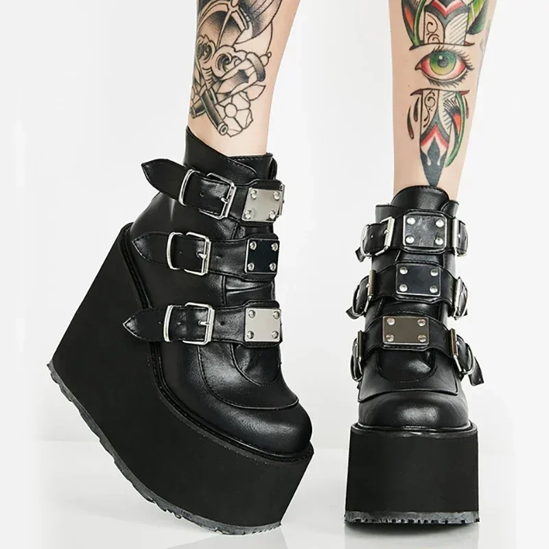 2023 Ankle Boots Platform Wedge Super High Heel Gothic Metal Heart Female Pumps Autumn Ladies Belt Round Toe Lolita Punk Shoe