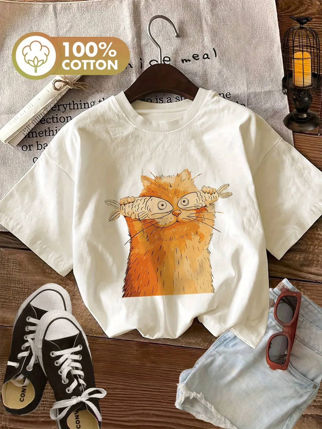 Funny Kawaii Cat with Fish 100% Cotton Women's Retro Print T-Shirt Soft Crew Neck Short Sleeve Top Harajuku Shirt