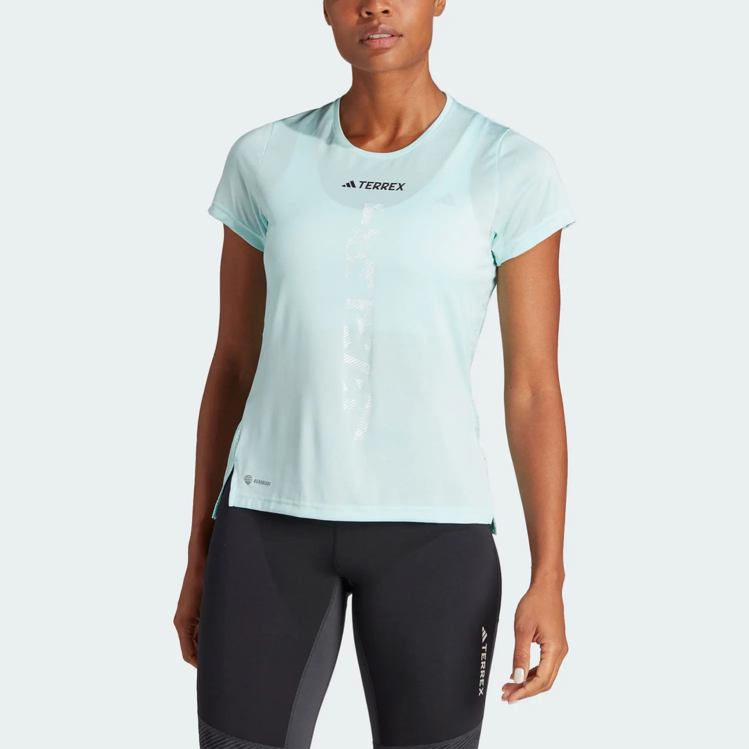 

Оригинальная женская спортивная футболка Adidas AGR SHIRT W Outdoor с коротким рукавом HZ6260