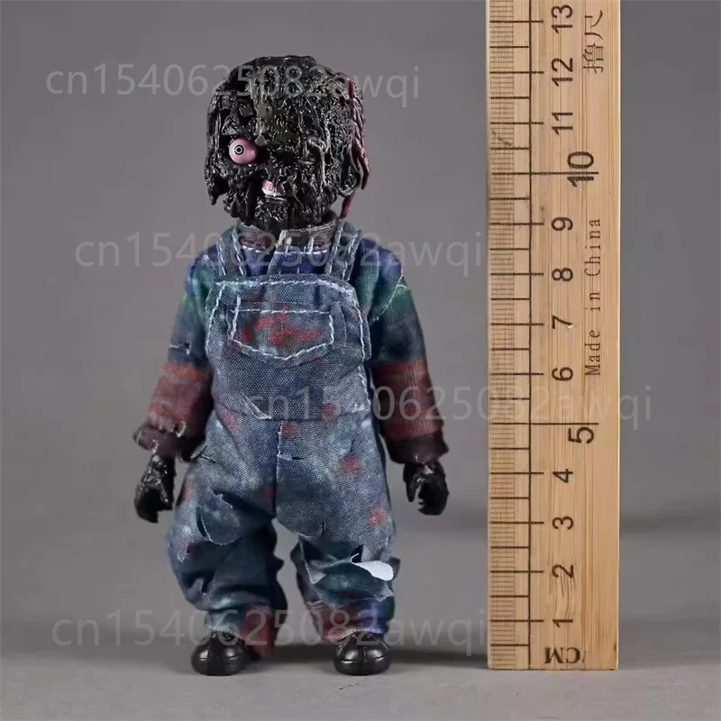 NECA Chucky Good Guys Chucky Figura He Wants You Be A Best Friend Ropa real Juguete de terror Boca móvil Holloween Regalo de Navidad