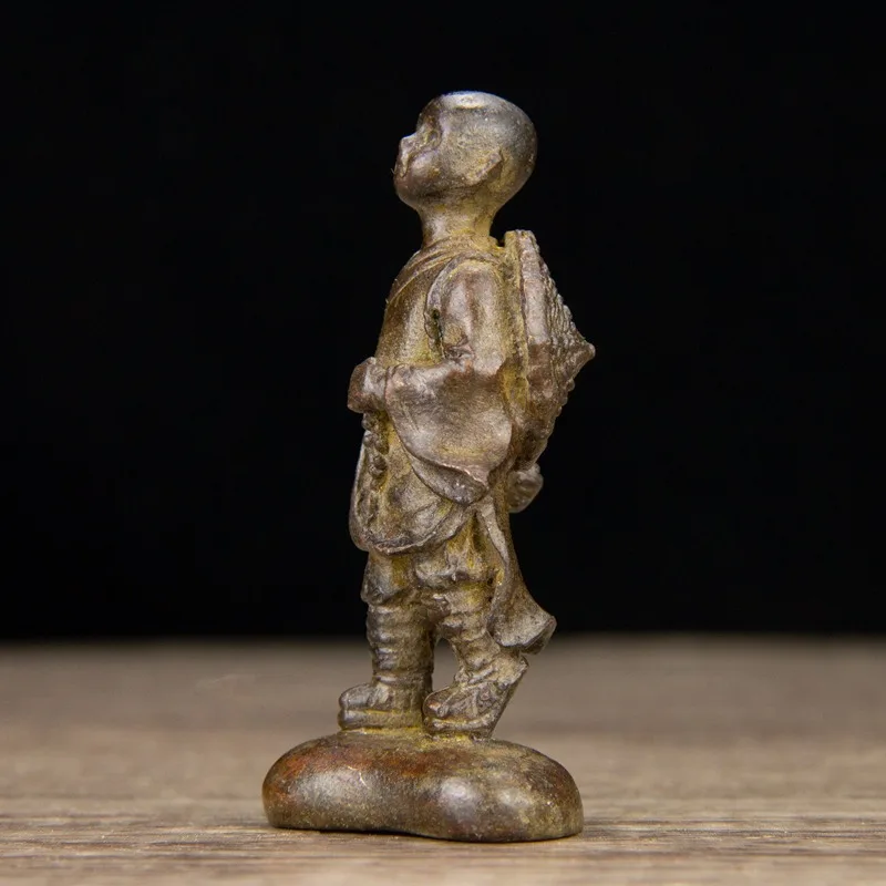 Antique Miscellaneous Handheld Beads Little Monk Desktop Zen Ornament Road Samanera Antique Little Bronze Chinese Classical Coll