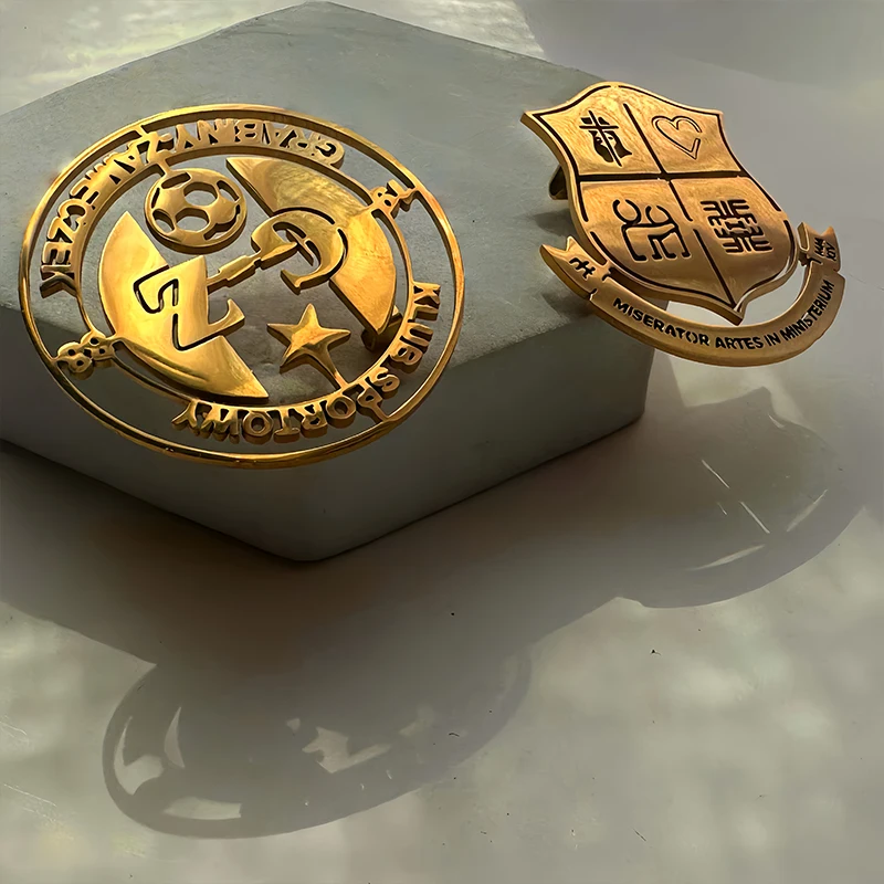 قم بتخصيص شعارك بروش أنماط شخصية شارة بدبابيس الفولاذ المقاوم للصدأ طوق دبابيس مخصصة أي صورة الموظف هدية بالجملة