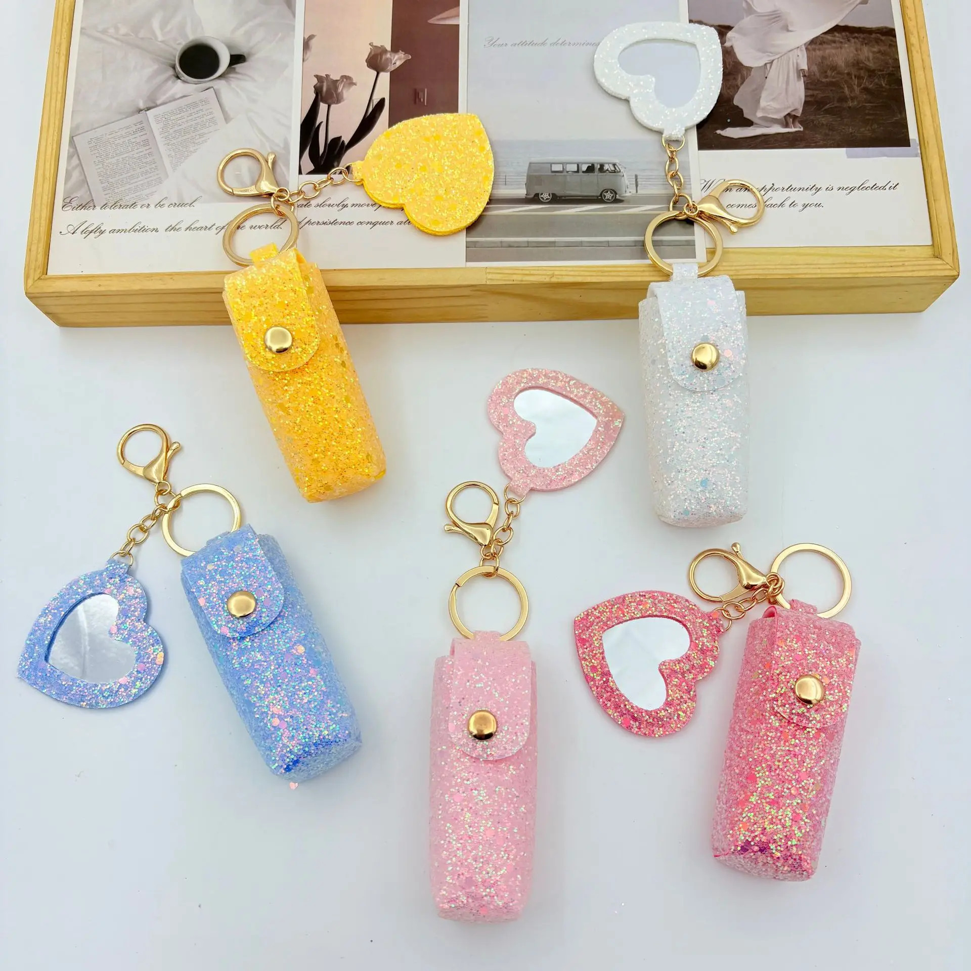 Lipstick Holder Keychain Bright Makeup Bag With Mirror Lipstick Protective Cover Soft Portable Lipstick Pouch For Daily Use