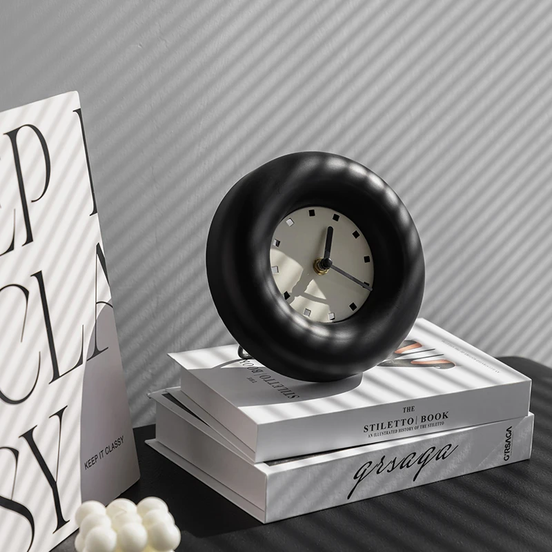 

Instagram Style Desktop Clock Ornament, Small Round Wall Clock, Home Atmosphere Decoration, Fun Gift