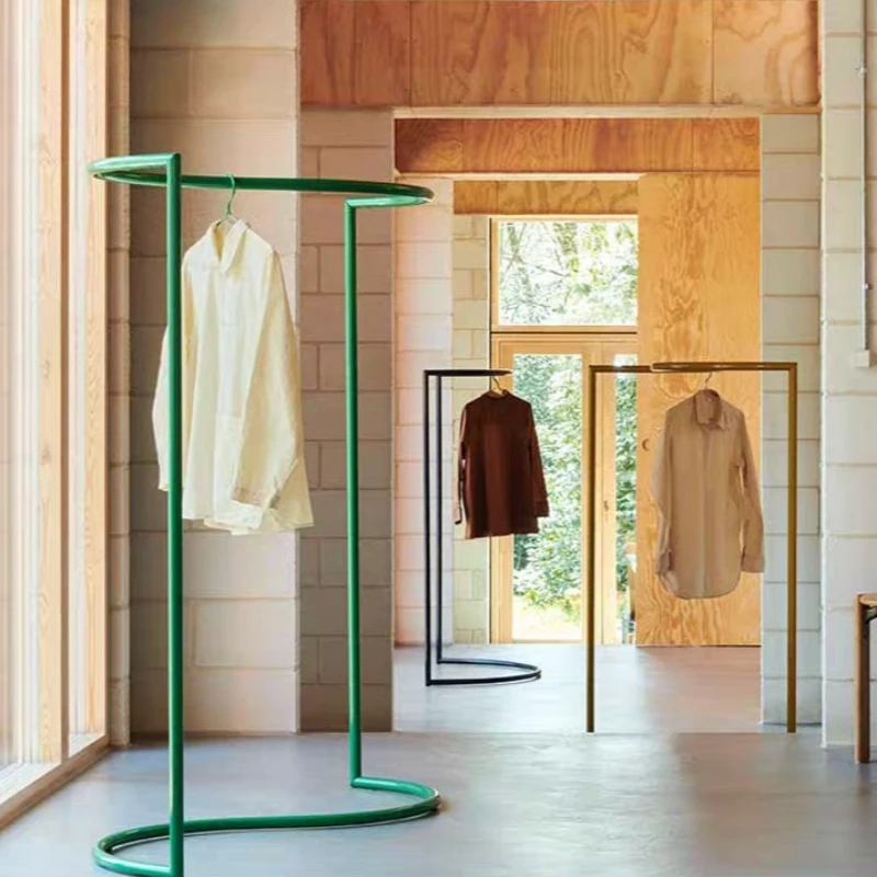 Vertical Standing Clothes Rack Metal Aesthetic Nordic Designer Clothing Racks Hotel Living Room Porte Manteaux Room Furniture