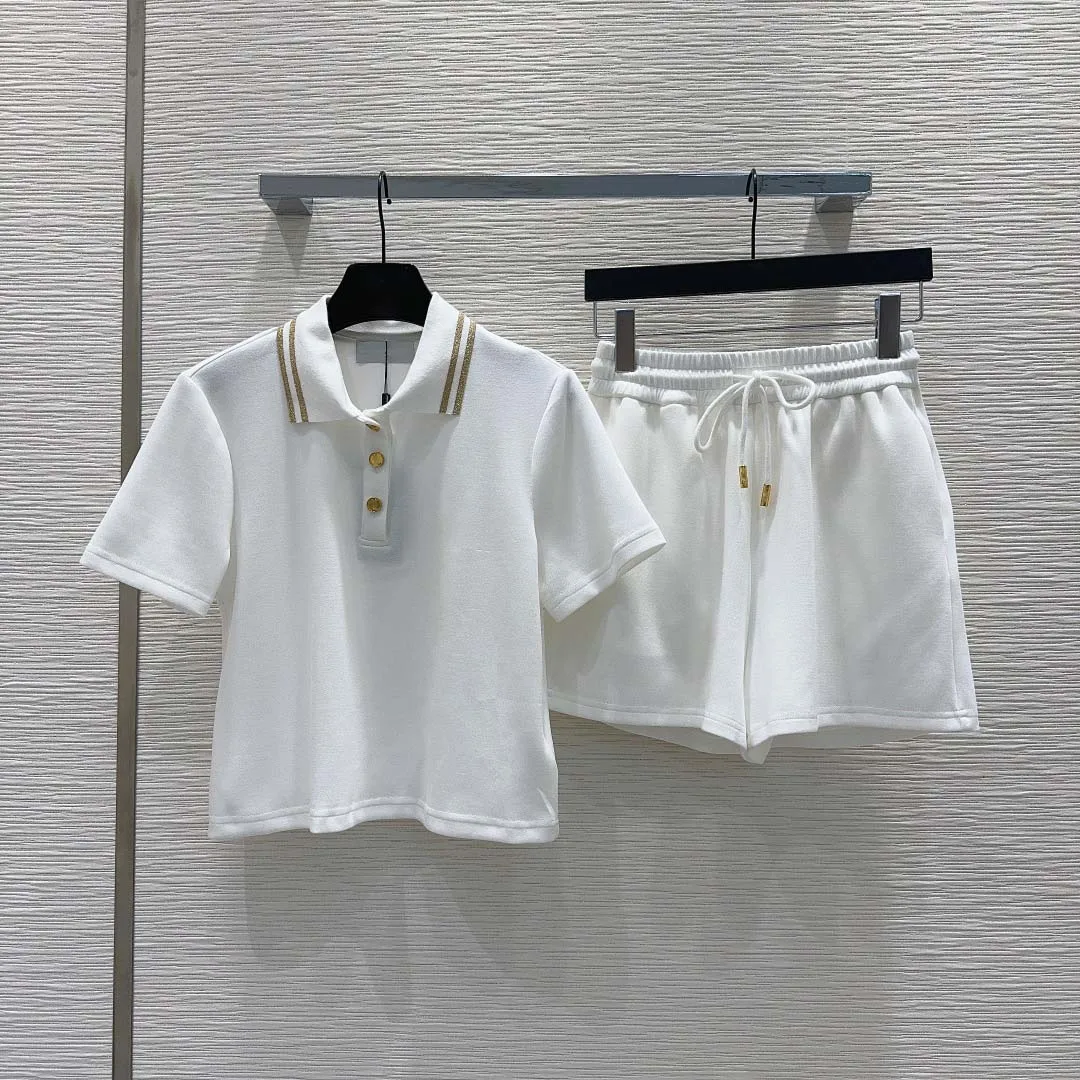 High quality fashionable sports style, half skirt inner lining shape, comfortable and fashionable, age reducing Polo collar set