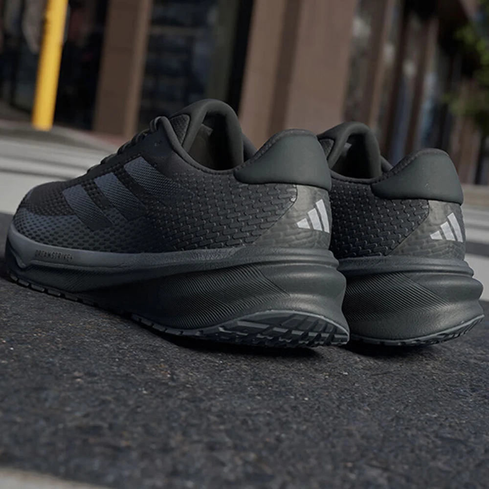 حذاء الجري Adidas SUPERNOVA M GTX، مسامي وقوي لأنماط الحياة النشطة والأنشطة الخارجية