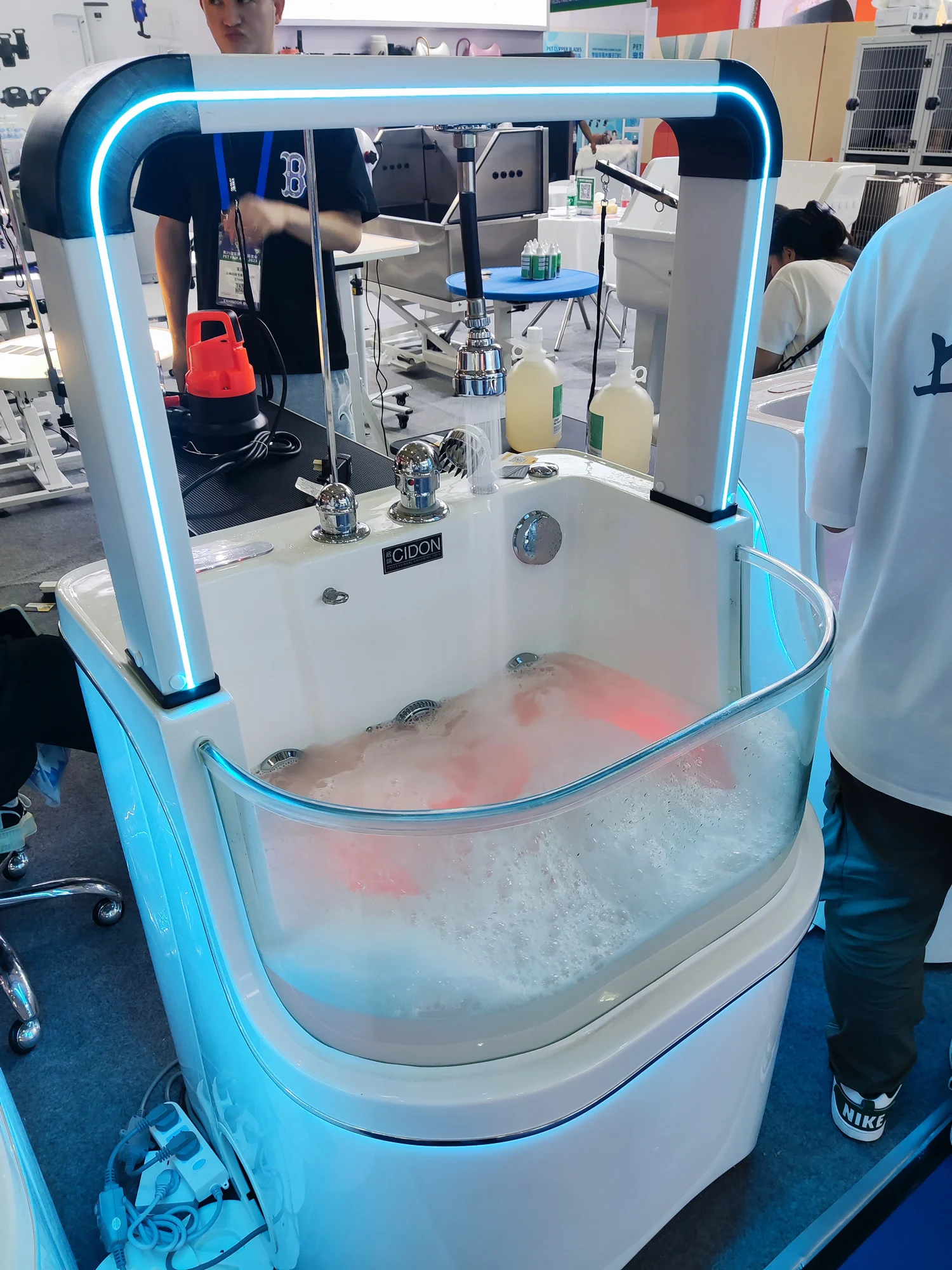 

Pet Cat and Dog SPA Machine Milk Bath Medicine Bathtub Swimming Tank Large and Small Dog Bath Bath Bath Bath