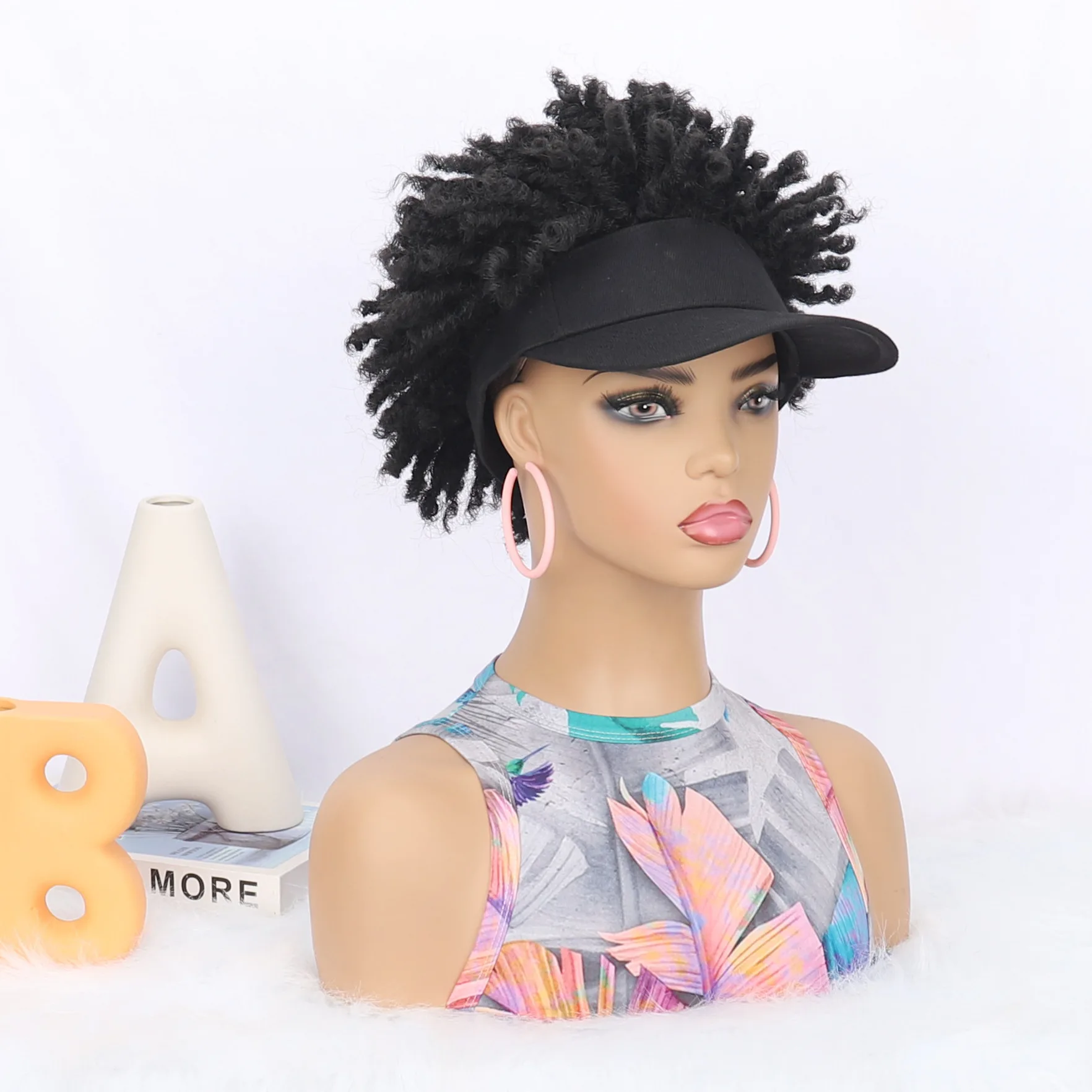 Synthetic Short Curly Wig Baseball Cap Style, Afro Puff Wavy Bangs, Cap Wig for Women, Costume Party Daily Wear, Easy Wear