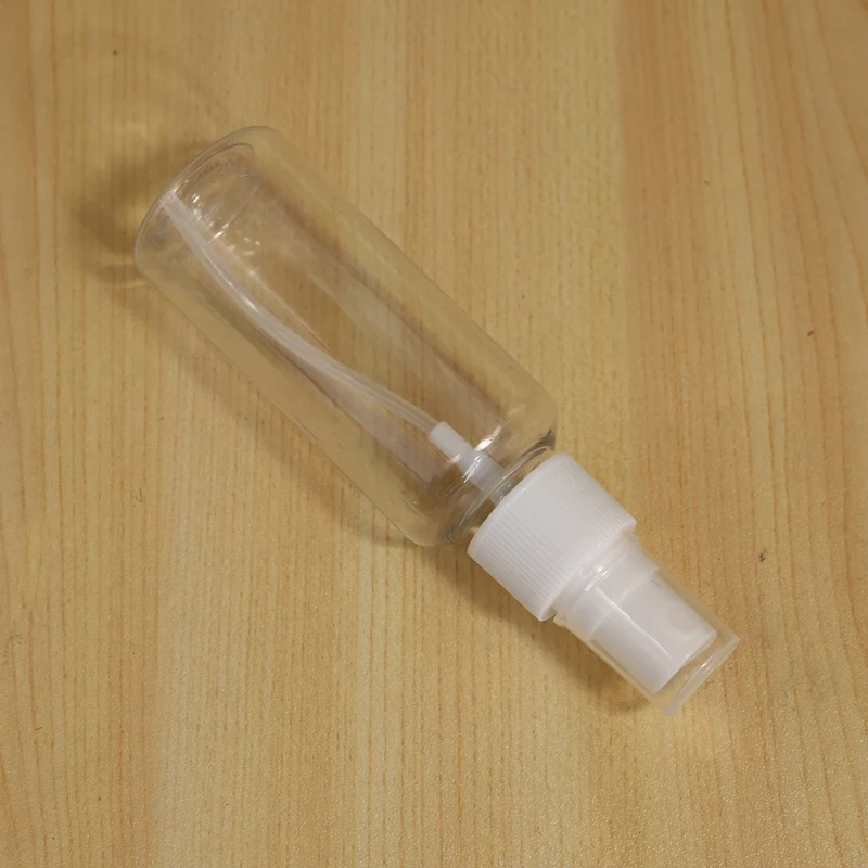 زجاجات بخاخ شفافة فارغة بلاستيكية صغيرة قابلة لإعادة الملء حاويات مستحضرات تجميل فارغة ، 50 ، 30 ،