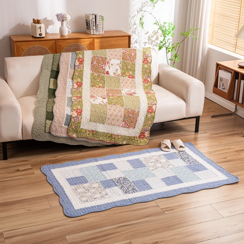 

90x160cm/35.4x63.0in Quilted Floor Mat with Ruffle Edge Non-slip Entrance Doormat Bedside Foot Pad Coffee Table Dust Area Rugs