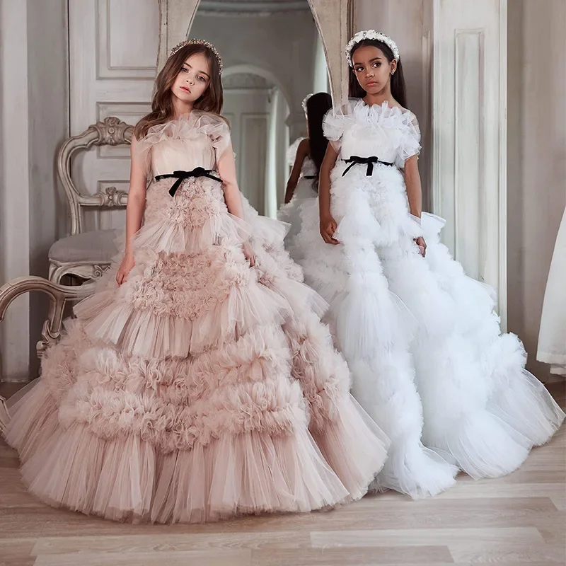 robe-de-demoiselle-d'honneur-personnalisee-robe-de-mariee-robe-de-noel-pour-bebe-robe-de-fete-avec-detail-floral-a-volants-accent-nœud-et-jupe-moelleuse