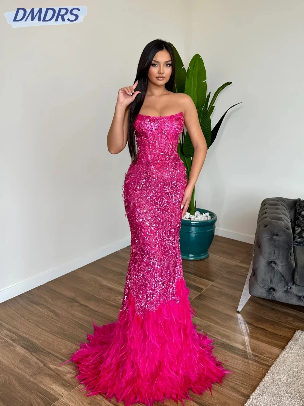 

Gorgeous Feathers Strapless Evening Dress For Women Sequined Mermaid Long Wedding Party Gown Customized Sleeveless Prom Dresses