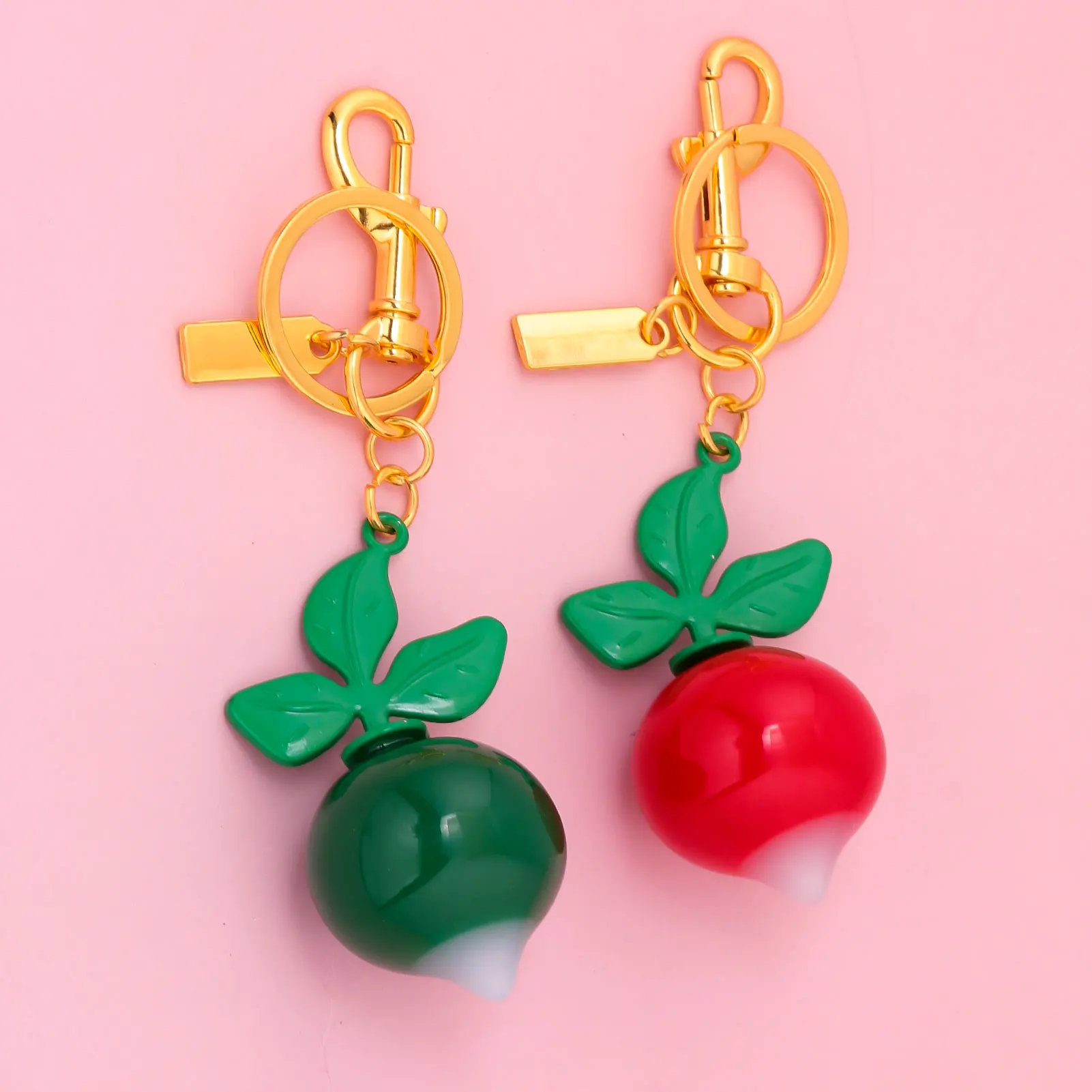 Stylish Three-Leaf Radish Keychain Red and Green Two-Tone Radish Women's Vegetable Bag Charm Keychain Personalized Jewelry Gift