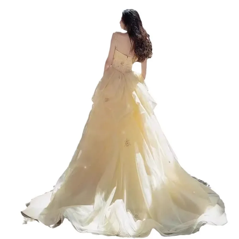 Vestido de noite amarelo para mulheres 2025, novo nicho de alta qualidade, vestido de casamento francês para adultos, princesa, formatura