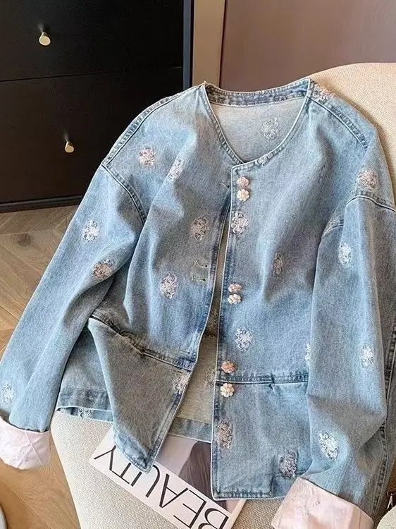 Chaqueta vaquera bordada con lentejuelas de estilo retro para mujer, nueva moda primavera 2026, top atemporal de combinación universal con brillo deslumbrante