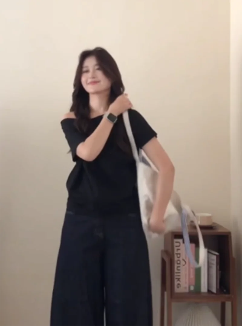 T-Shirt à épaules dénudées pour femme, haut court, édition rentrée scolaire, régulier, polyvalent, classique, solide, agrafes, garde-robe, essentiel pur