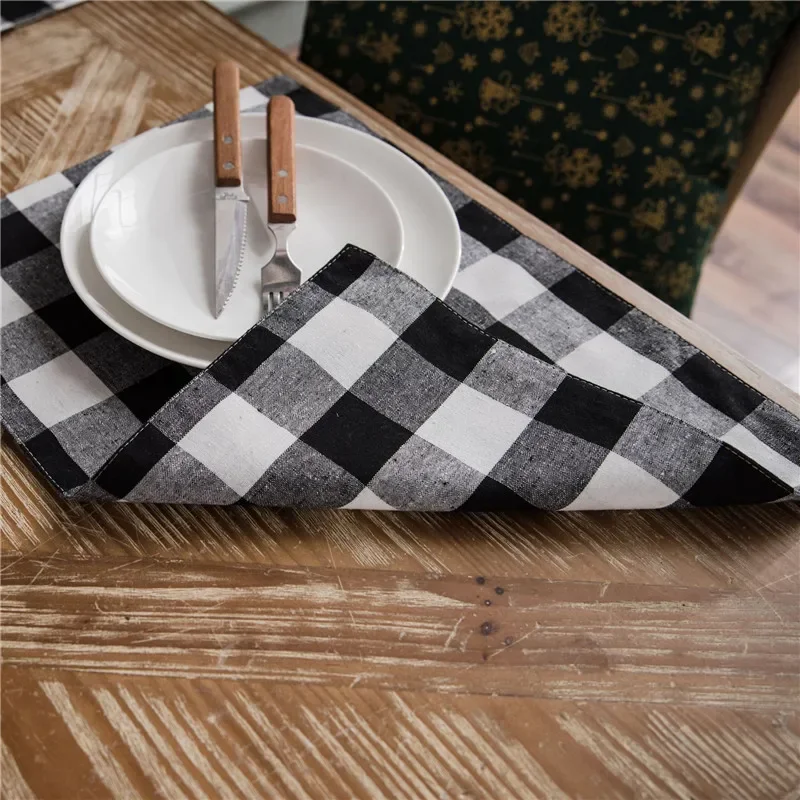 

1Pc 32x45cm Red Black Grid Placemat Christmas Party Decor Table Mat Insulation Pad Cotton Linen Coaster