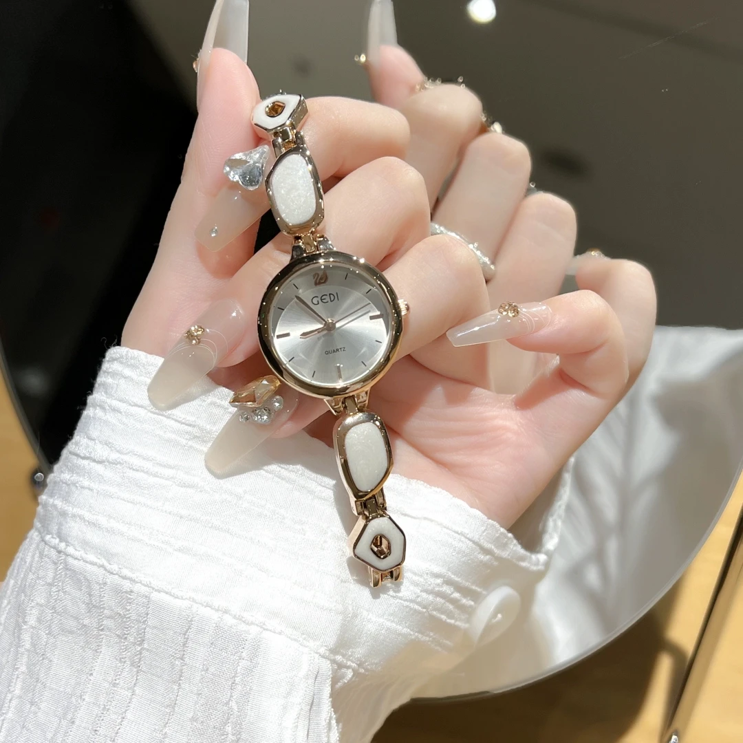 Women's watch light luxury simple temperament high-end ladies chain style 2025 new high-quality luxury watch women's accessories