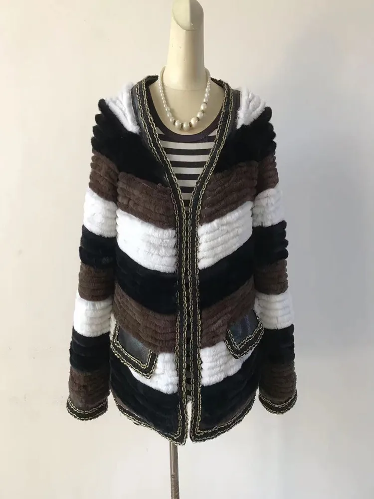 معاطف عصرية من فراء الثعلب الحقيقي معاطف جلدية سترة طبيعية سترة خارجية فاخرة للنساء 2025 شتاء جديد