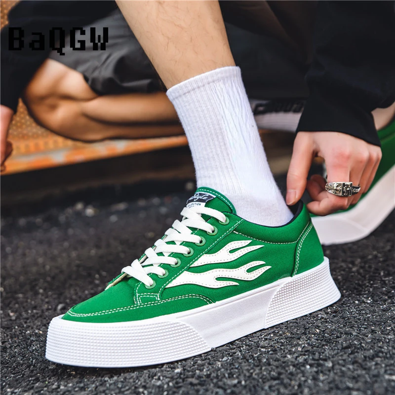 Men Canvas Shoes Fashion Design Casual Breathable Canvas Sneakers Men Sports Shoes Streetwear Hip Hop Vulcanized Shoes Men